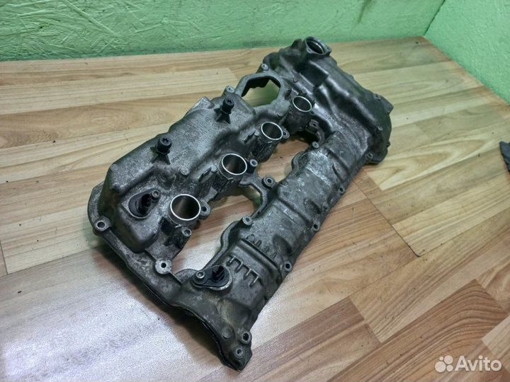 Крышка клапанов правая Bmw 7 F01 N63B44A