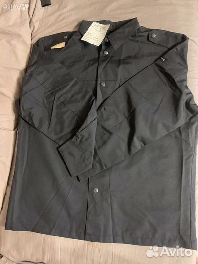 Черная форма охранника