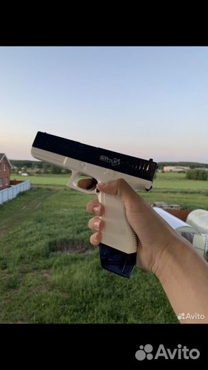 Электрический водяной пистолет