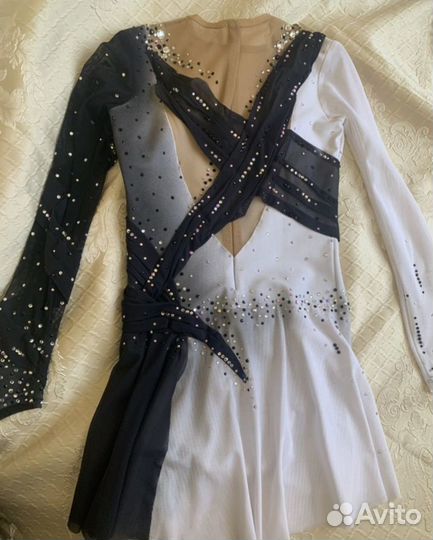 Костюм платье для фигурного катания