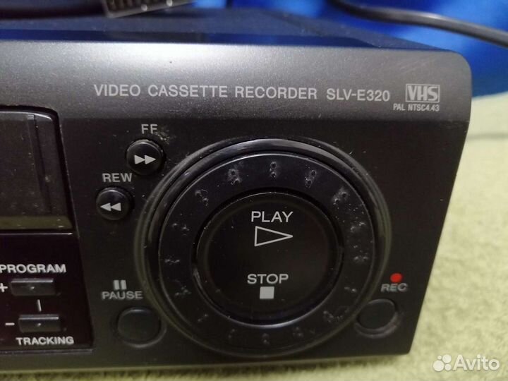 Видеомагнитофон