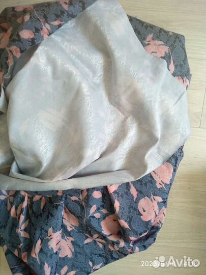 Отрез ткани жаккард