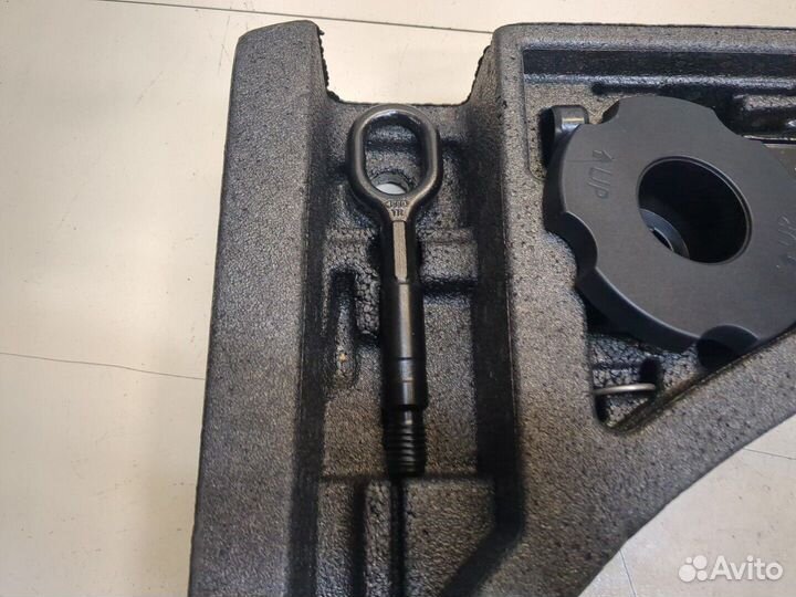 Набор инструментов штатный Skoda Karoq 2017, 2019