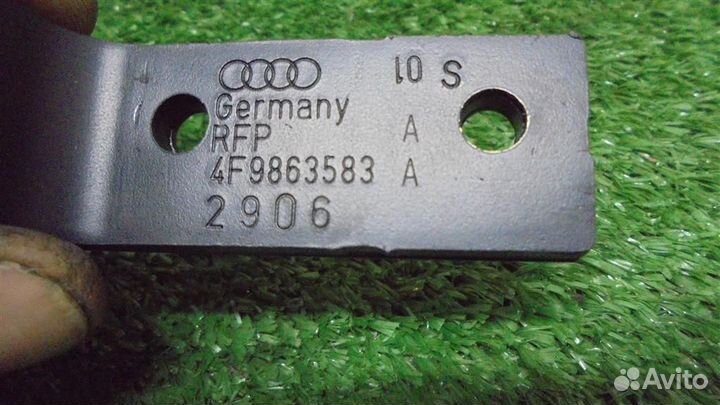 Кронштейн (сопут. товар) Audi Allroad quattro 200