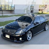 Toyota Crown 2.5 AT, 2010, 48 000 км, с пробегом, цена 2 100 000 руб.