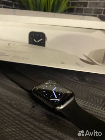 Часы apple watch 5 44 mm