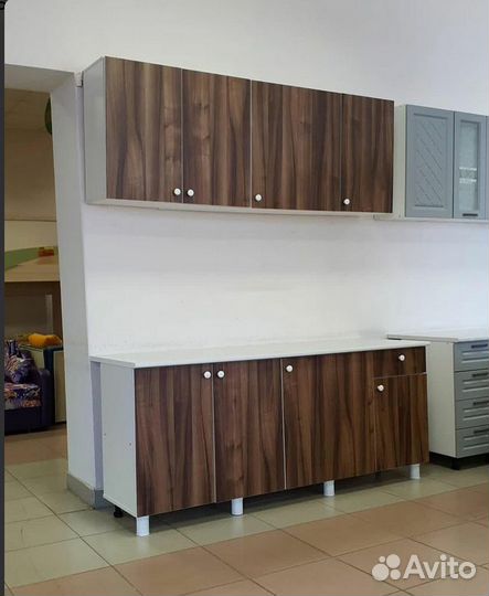 Поинт кухонный гарнитур 1800