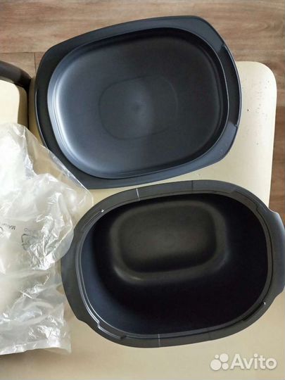 Новые кастрюля и соковыж.