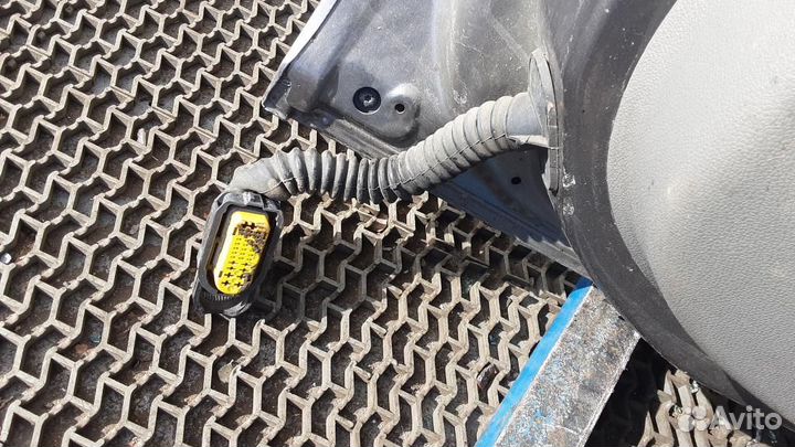 Дверь задняя правая Renault Megane