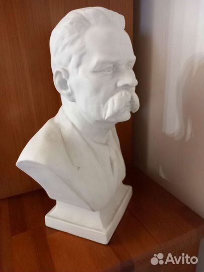 Бюст Горький дфз Вербилки фарфор бисквит 28 см