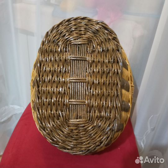 Корзинка плетеная