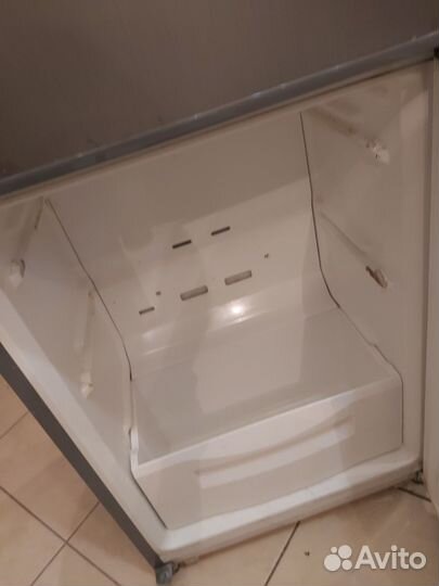 Холодильник на запчасти