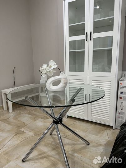 Стол стеклянный разборный