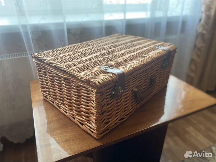 Чемодан для пикника