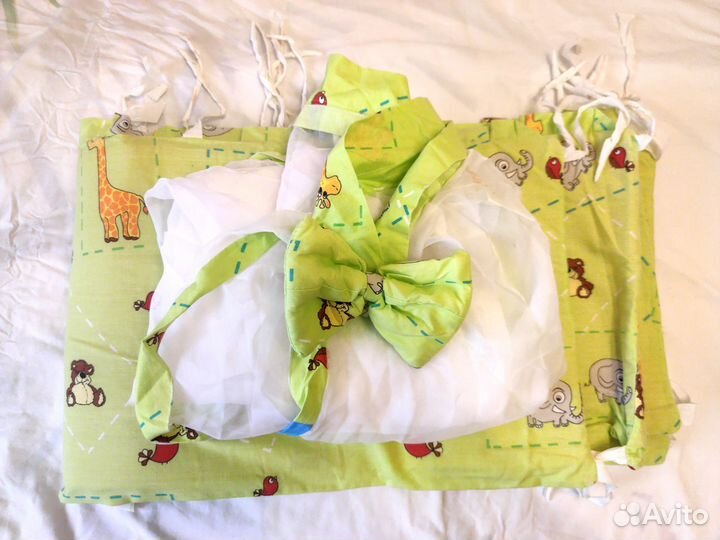 Бортики в детскую кроватку