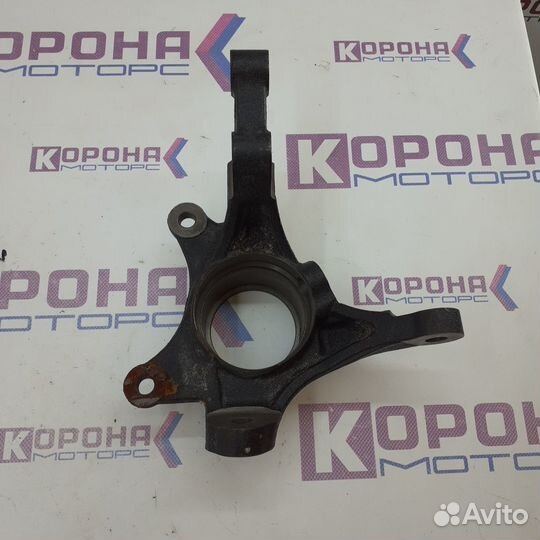 Поворотный кулак передний правый KIA venga