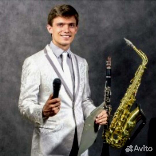 Ведущий или тамада