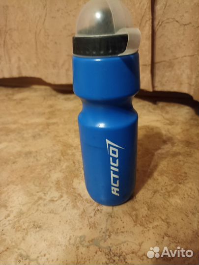 Спортивная бутылка