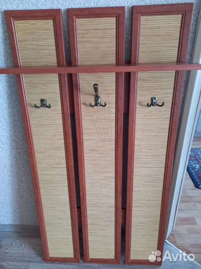 Вешалка в прихожую