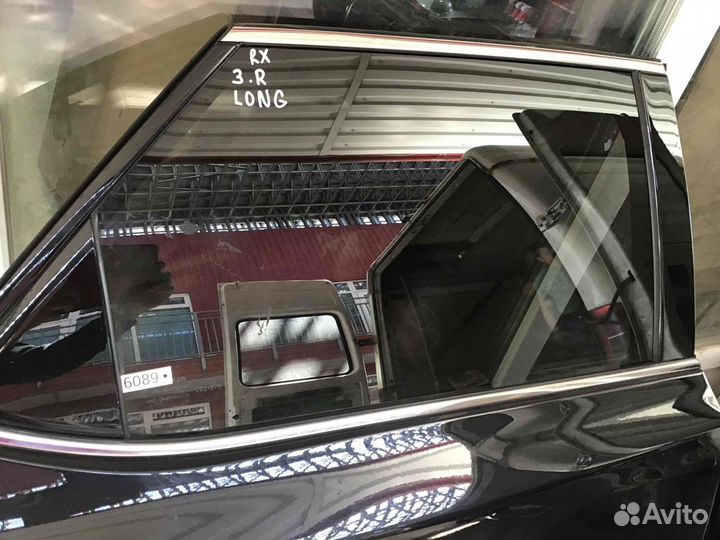 Стекло двери задней правой Lexus RX4
