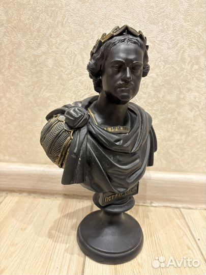 Статуэтка бюст Петра
