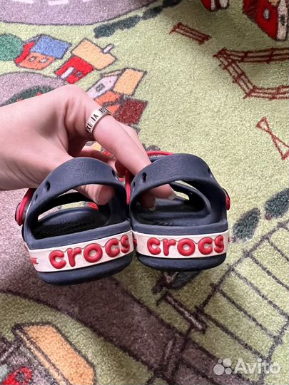 Сандали crocs c7