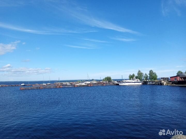 Стоянка для яхт, катеров и других судов и техники