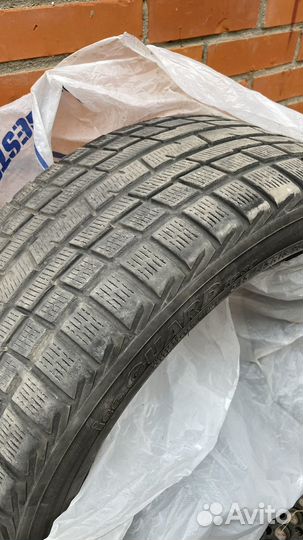 Yokohama Ice Guard IG30 245/45 R18 96