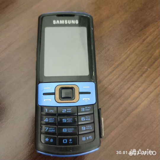 Телефон Samsung