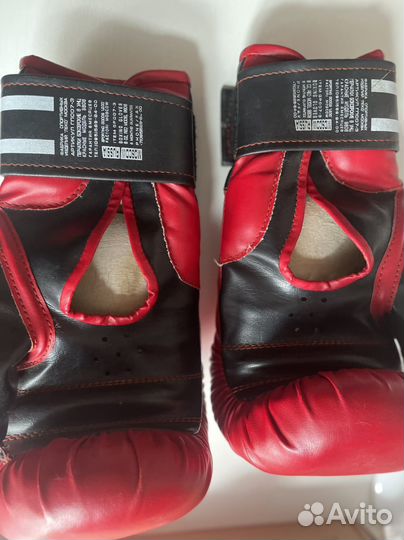 Боксерские перчатки leco