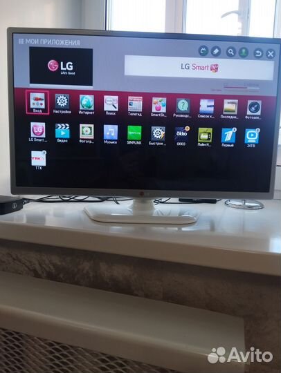 Телевизор SMART tv 32 дюйма б/у