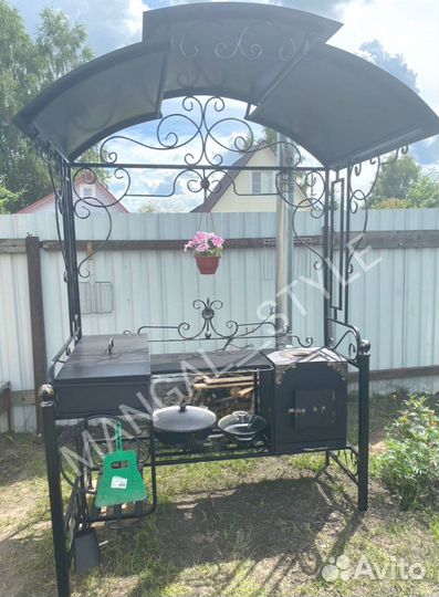 Мангал с крышей