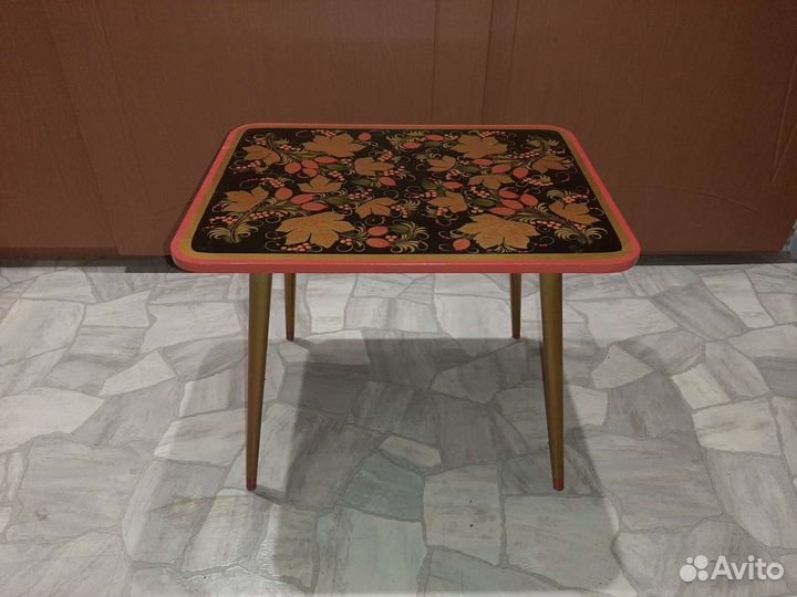 Набор посуды, столик хохлома