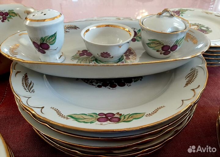 Столовый сервиз 