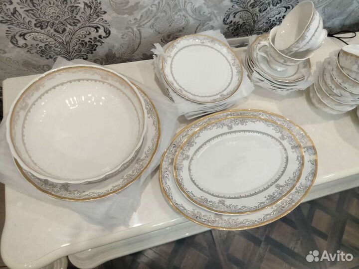 Набор столовой посуды на 6 персон