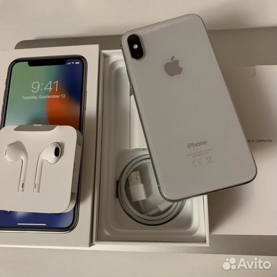 iPhone X 64GB Серебро А1409