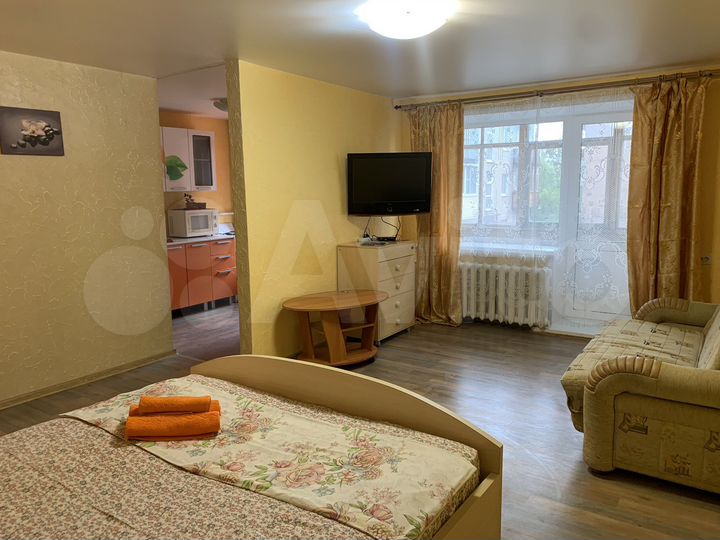 1-к. квартира, 40 м², 2/4 эт.