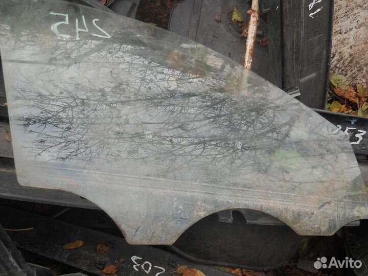 Стекло передней двери Хендай Hyundai i30 1