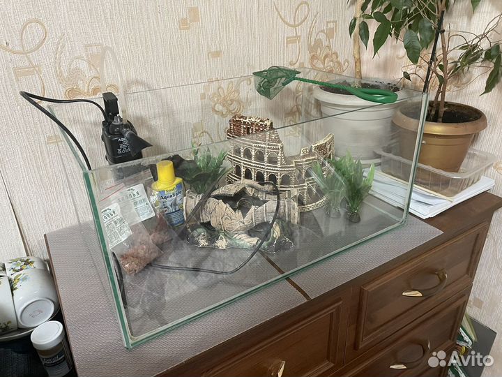 Аквариум с принадлежностями