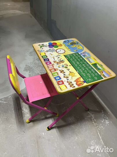 Детский стол и стул