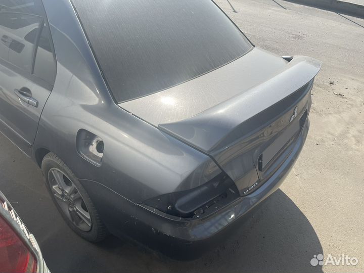 Mitsubishi Lancer 2.0 МТ, 2005, 180 000 км