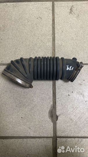 Патрубок заслонки Mitsubishi pajero 2 3.5 6g74