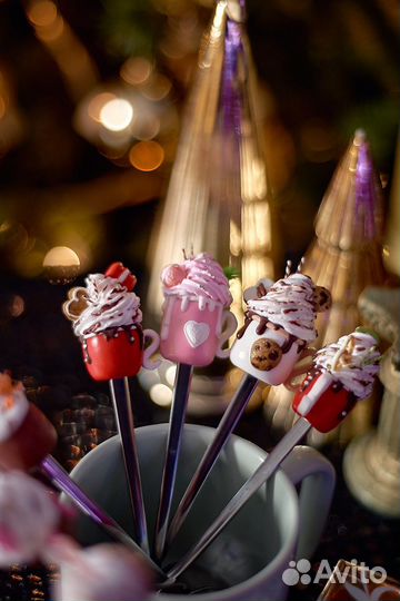 Ложка с декором из полимерной глины