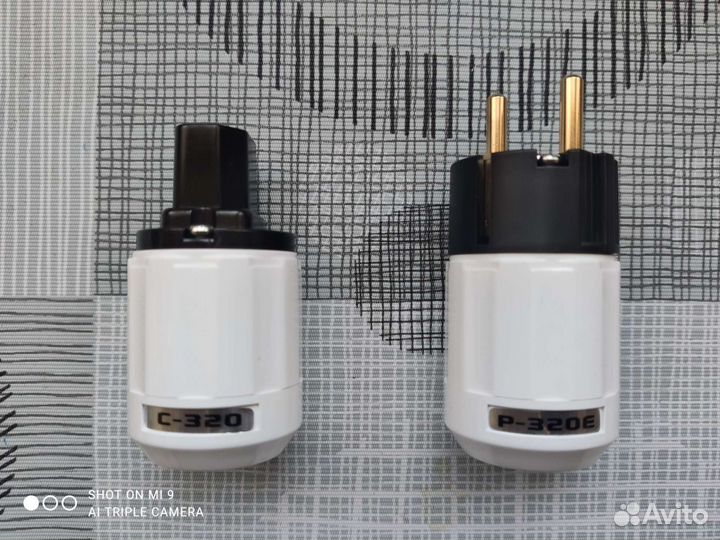 Силовые разъёмы oyaide