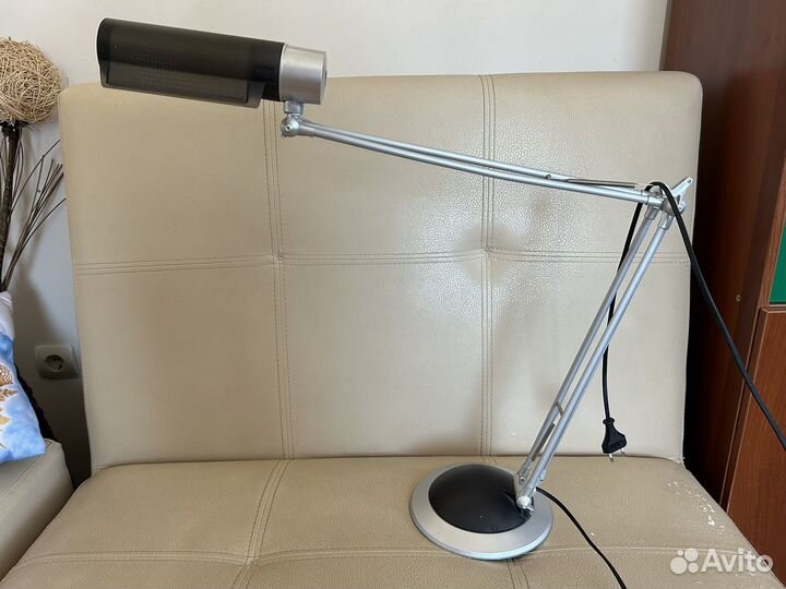 Лампа настольная