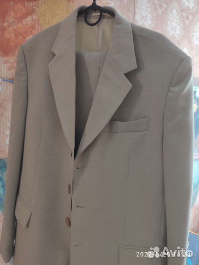 Мужской классический костюм