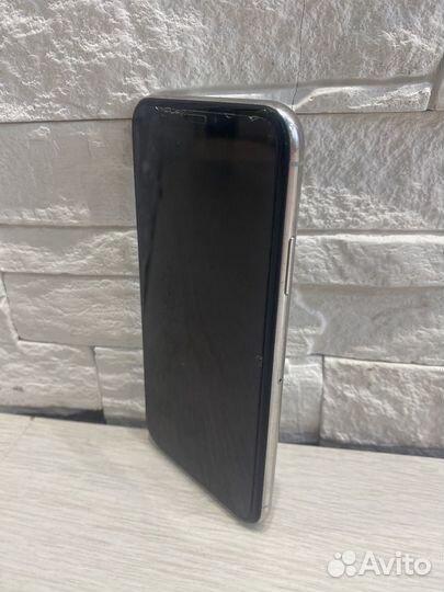 iPhone X, 256 ГБ