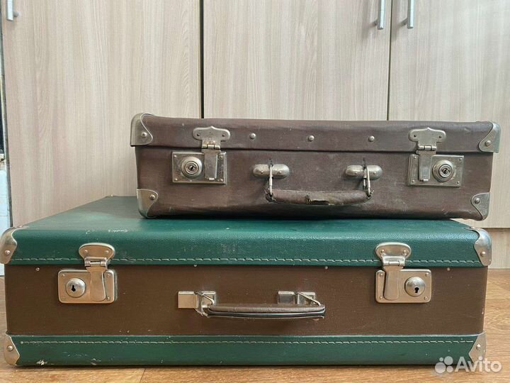 Корзина грибная,чемоданы, ящик советские