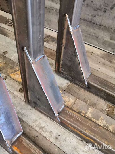 Коники для труб и леса