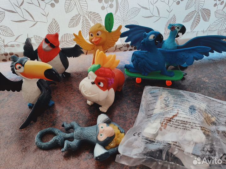 Игрушки из Макдональдс Рио